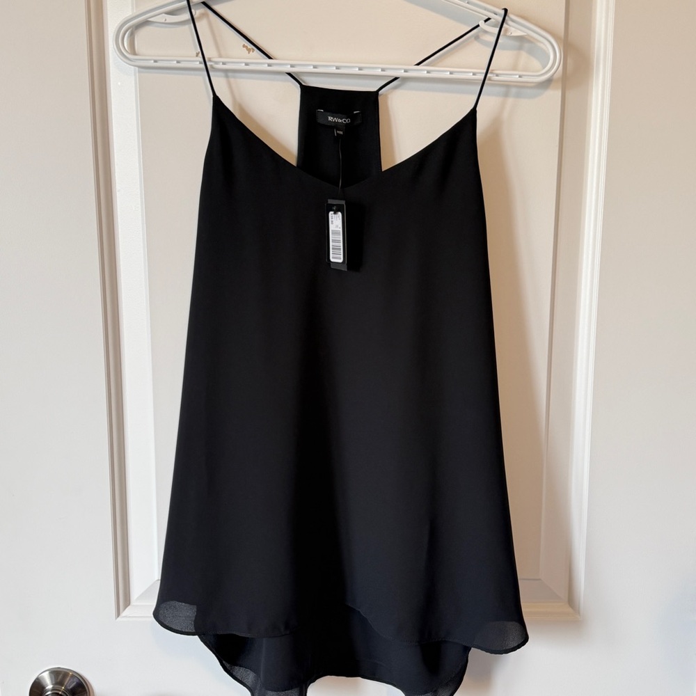 NWT RW&CO Black V-neck Racerback Camisole - sz Med